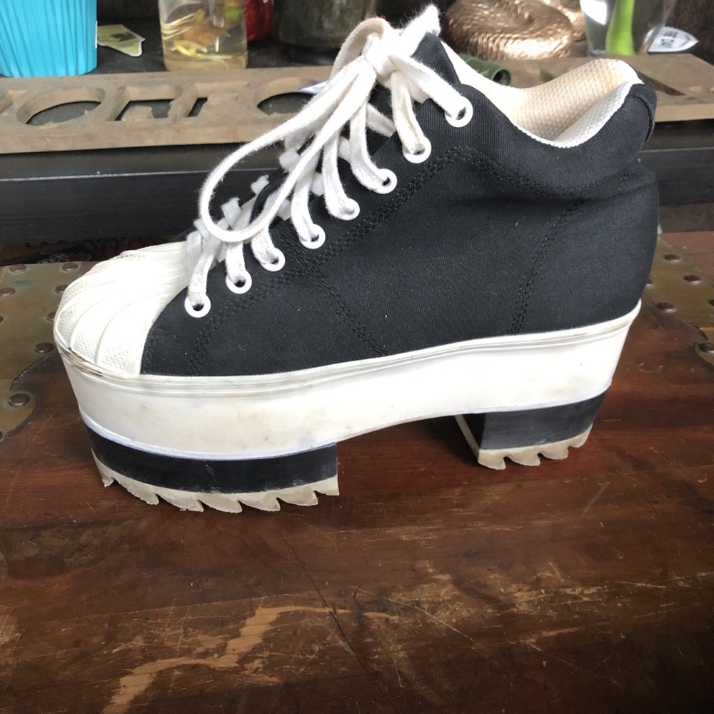JEFFREY CAMPBELL SIZE 8 PLATFORM SNEAKERS